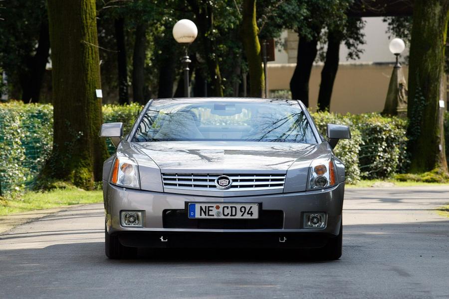  Cadillac XLR Roadster 2004 года  (фото 117 из 128)